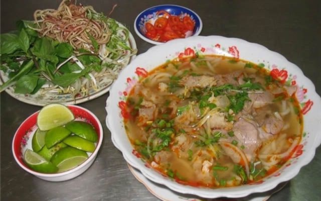 Bún giò bò