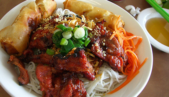 Quán 682 - Bún Thịt Nướng & Nem Lụi
