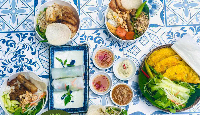 Cơm Cuộn Gạo Lứt
