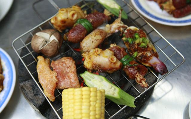 Phố Nướng - Phan Tứ