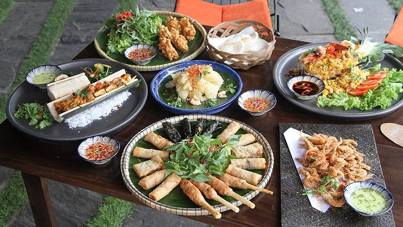 Nơm Bistro - Món Việt