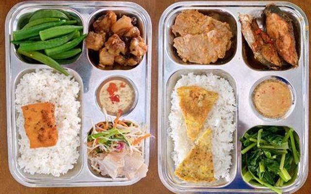 Nhỏ Hạnh - Cơm Trưa Văn Phòng