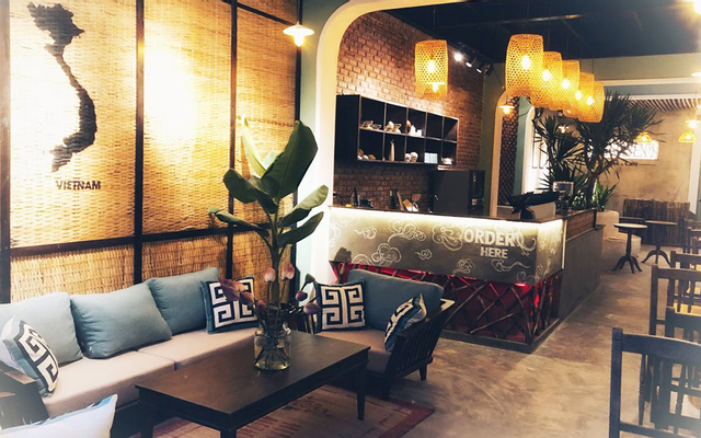 Nguyen Haus & Café