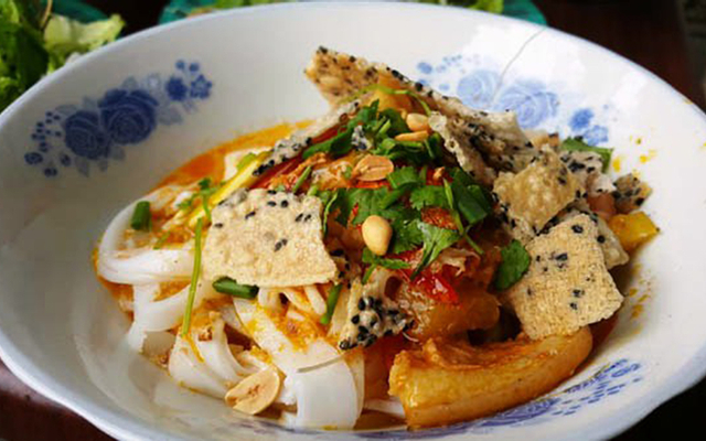 Mỳ quảng tôm thịt trứng