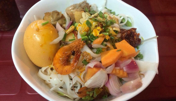 Mì Quảng & Miến Bò - Lạc Long Quân