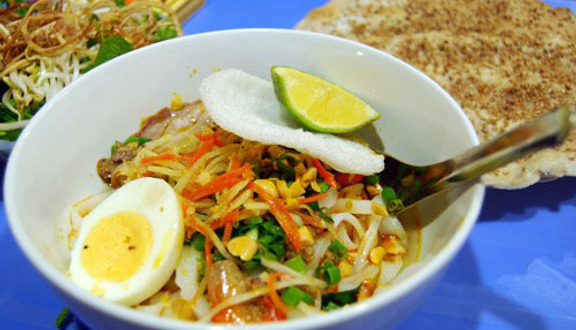 Mì Quảng, Hủ Tiếu Cô Tuyền