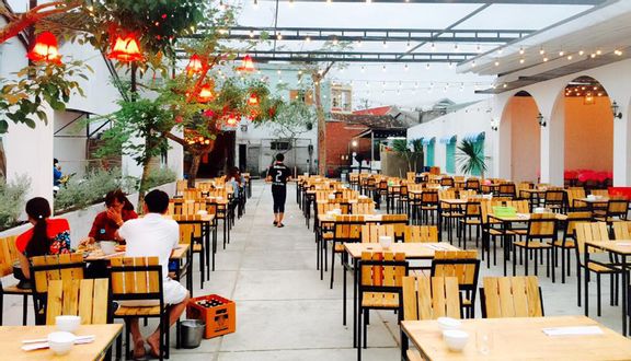 Meo Meo Beer Garden