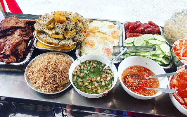 Cơm sườn lạp