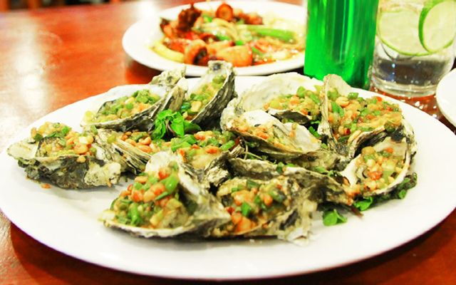 Gà hấp hành (1/2 con)