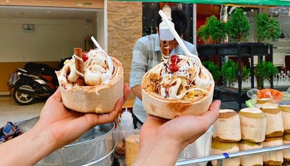 Kem Dừa Malaysia - Hồ Quý Ly