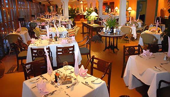 Indochine Cafe & Restaurant - Furama Resort