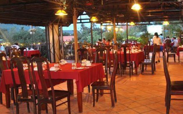 Hương Biển - Seafood Restaurant