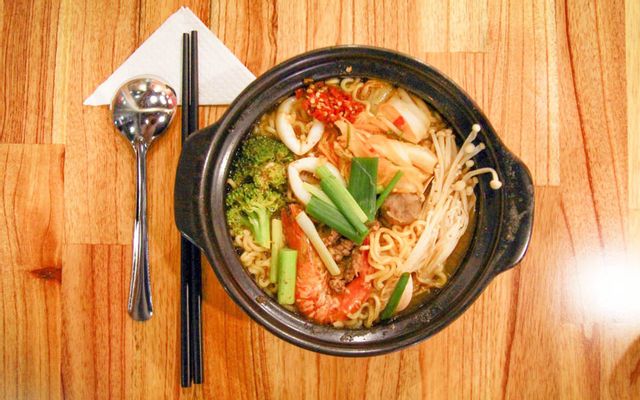 Mỳ kim chi đùi gà lớn