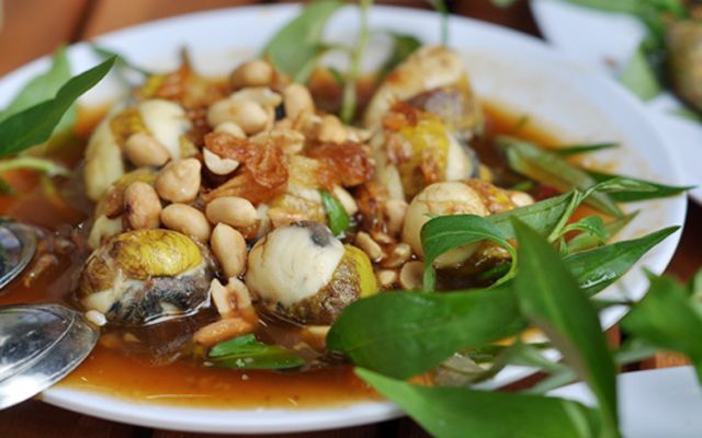 Cút Lộn Xào Me - Phan Bội Châu