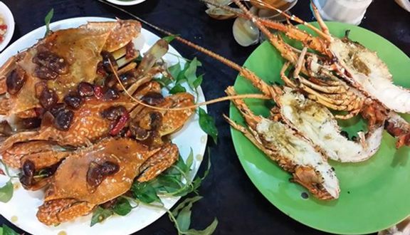 Hải Sản Tứ Thơ