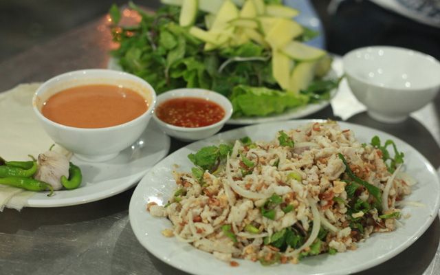 Gà ta hấp hành