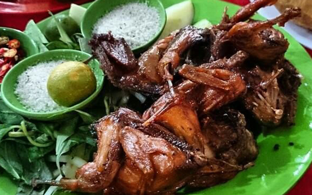 Đầu gà nướng