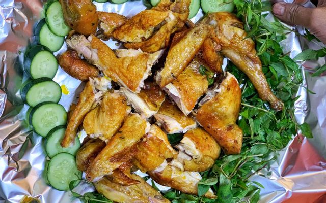 Gà Nướng Cơm Lam Okay