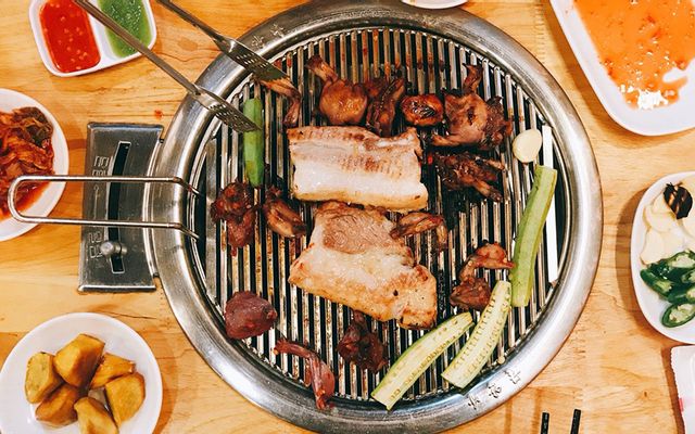 FM BBQ & Hotpot - Buffet Lẩu Nướng