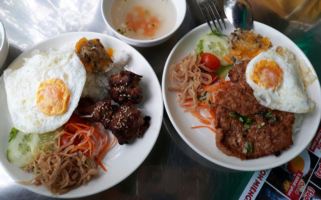 Cơm thêm