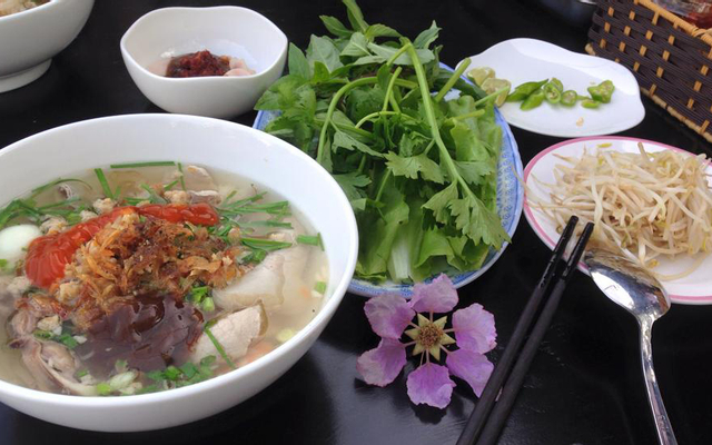 Thuận Việt - Hủ Tiếu Nam Vang & Cơm Tấm