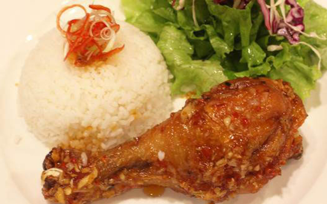 Cơm sườn ram