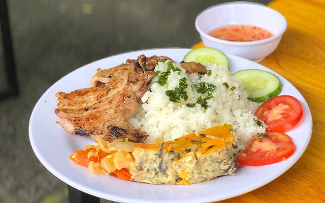 Cơm Tấm Sài Gòn - Lê Hồng Phong