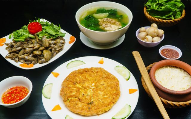 Gà kho sả