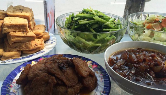 Cơm Huế Bình Dân