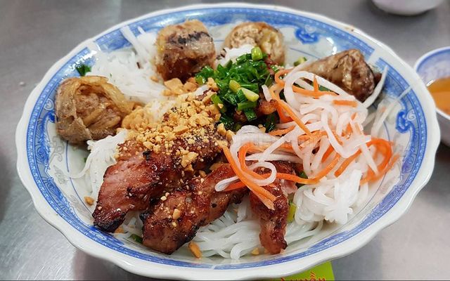 Cô Oanh - Điểm Tâm Sáng