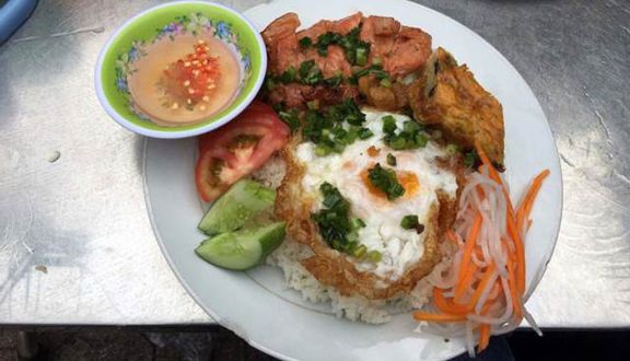 Cô Duyên - Cơm Bình Dân