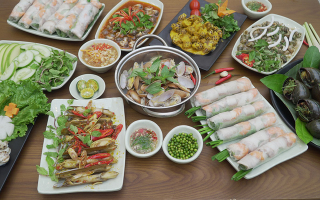 Ốc Cay Cô Ba Xì Gòn 