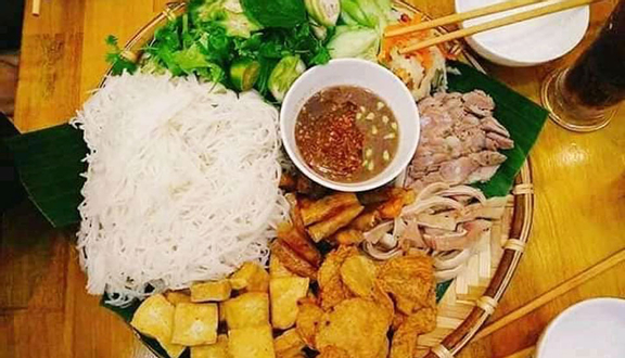 Cô Ba Quy Nhơn - Bánh Xèo Tôm Nhảy Bình Định