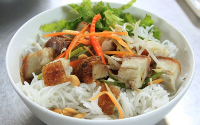 Bún Mắm Hoa Nga