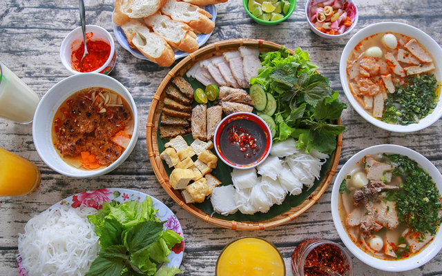 Bún Đậu Mắm Tôm Bà Cúc