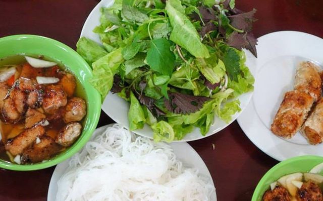Bún Chả Ven Hồ - Hà Kỳ Ngộ