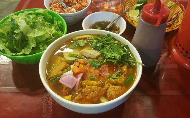 Bún chả chiên & chả hấp