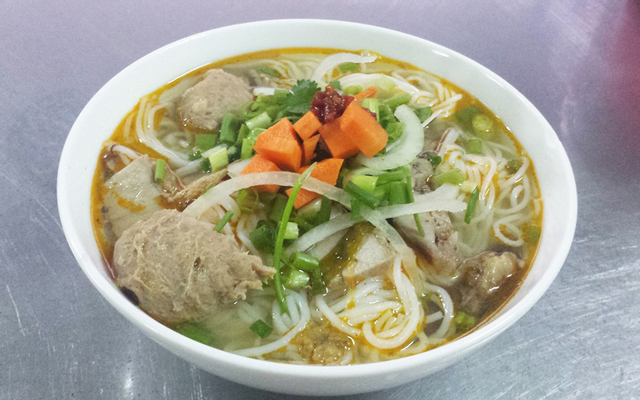 Bún tái