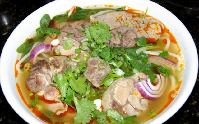 Bún móng heo