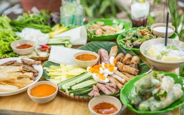 Bếp - Nem nướng Nha Trang