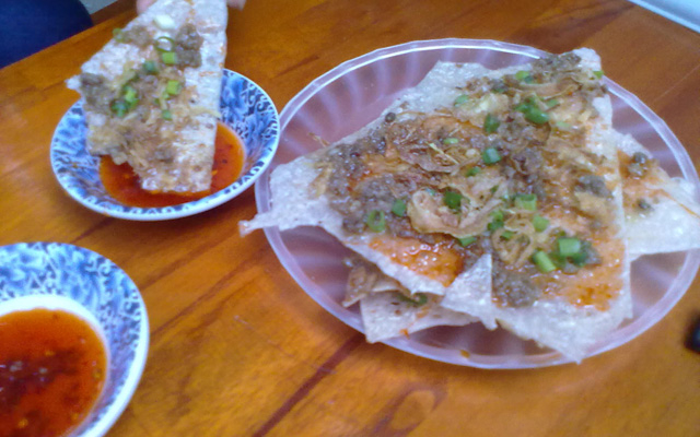 Bánh tráng khô trứng