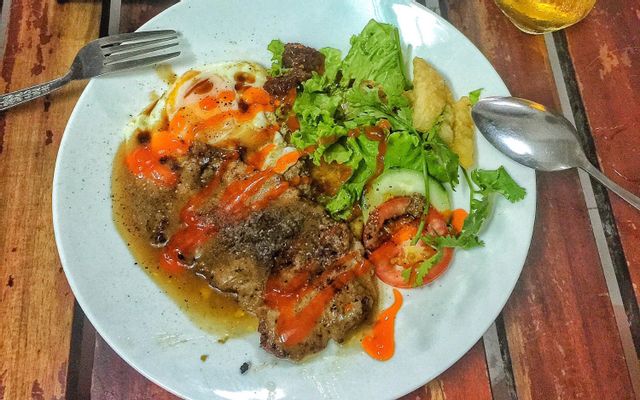 Mỳ ý bít tết sốt kem
