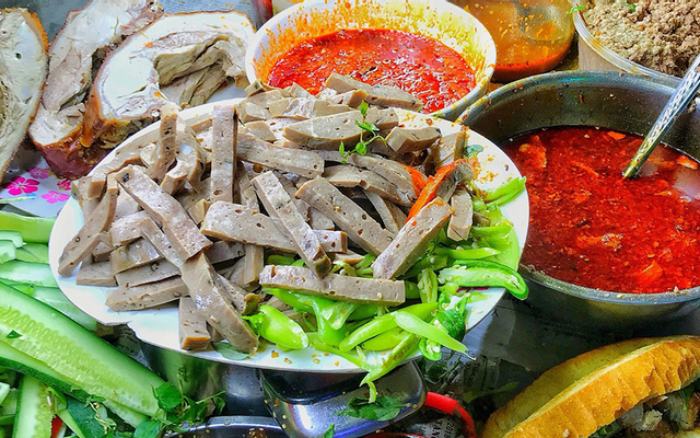 Bánh mì chả
