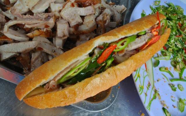 Bánh mì heo quay (lớn)