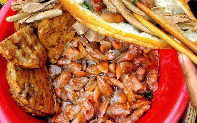 Bánh Mì Bột Lọc Duy Tân