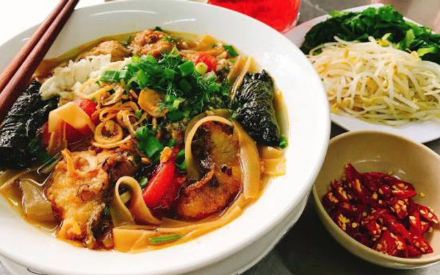 Bánh Đa Cua Đồng Hoa Phượng