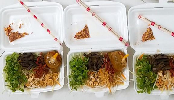 Ăn Vặt & Nước Giải Khát