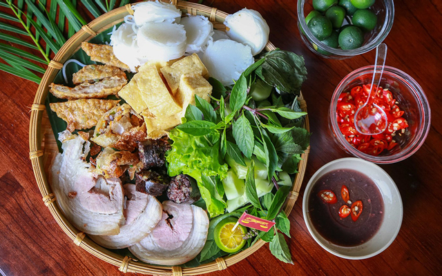 Bún đậu chả cốm
