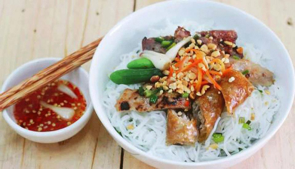 Cơm Văn Phòng Cô Bốn Bình Định