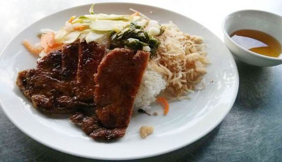 Cơm Trưa Bà Bảy - Tôn Đản